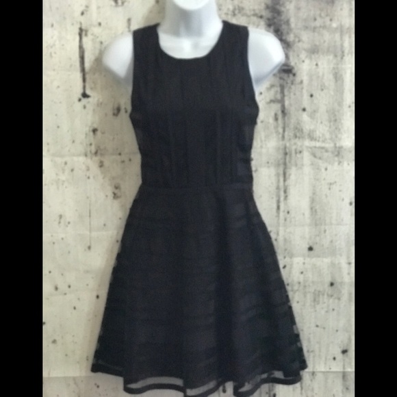 Parker Dresses & Skirts - Parker exquisite dress